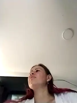 LaraCaliente online show from 02.25.26