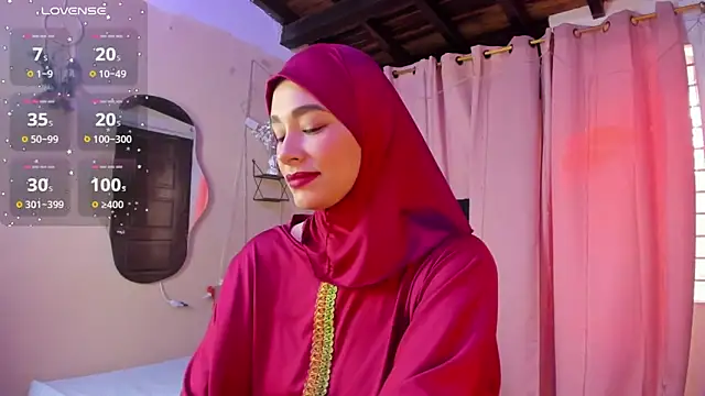 ShanaJamil online show from 10.23.25