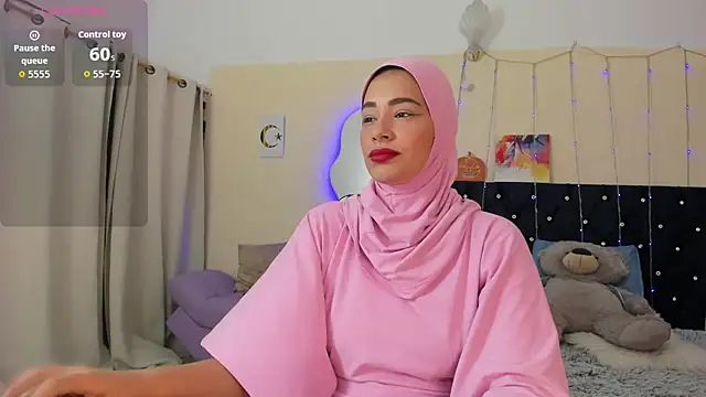 Snapshot of ShanaJamil chatting on 05.05.26 ShanaJamil online show from 05.05.26
