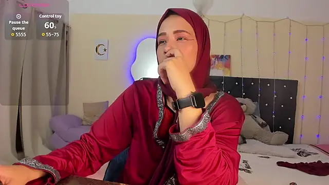 Snapshot of ShanaJamil chatting on 05.11.26 ShanaJamil online show from 05.11.26