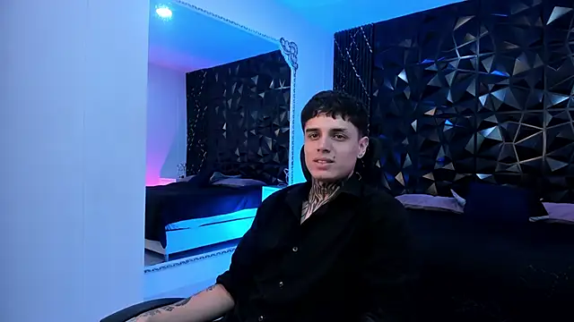 Declan-Fox online show from 10.22.25