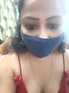 Snapshot of Deliciouskimi chatting on 11.05.25 Deliciouskimi online show from 11.05.25