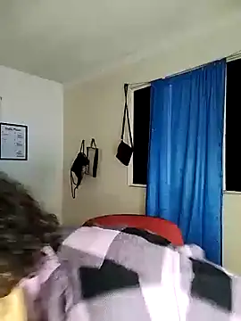 Julie wallace online show from 11.19.25