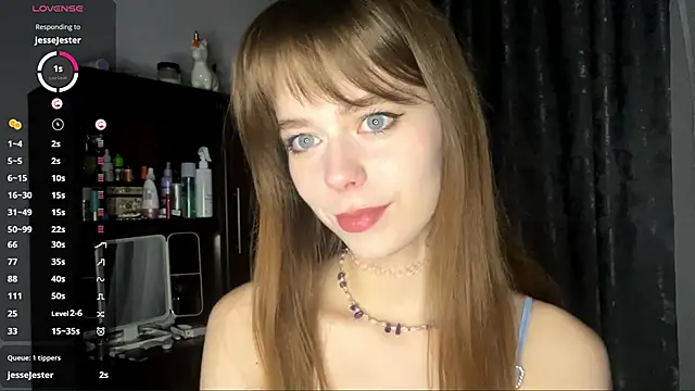 YourLittleElfie online show from 09.24.25