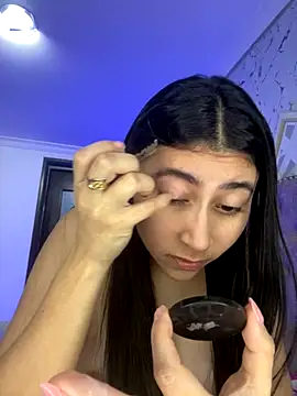 Isabella Montoya online show from 11.19.25