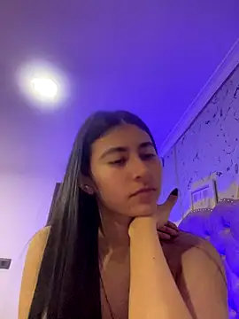 Isabella Montoya online show from 11.28.25