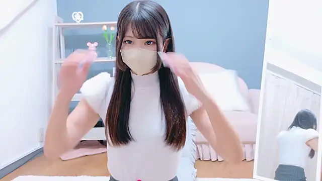 Snapshot of Ruru-shuv chatting on 09.29.25 Ruru-shuv online show from 09.29.25