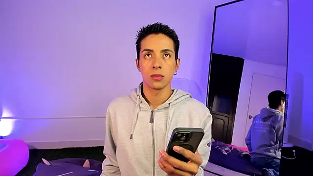 EstivenSallas online show from 09.22.25