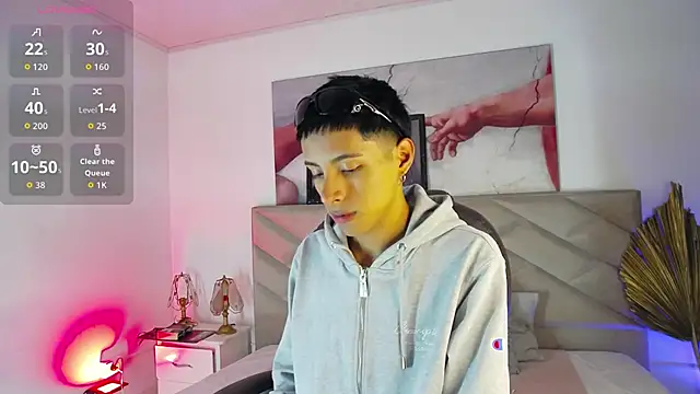 EstivenSallas online show from 10.02.25