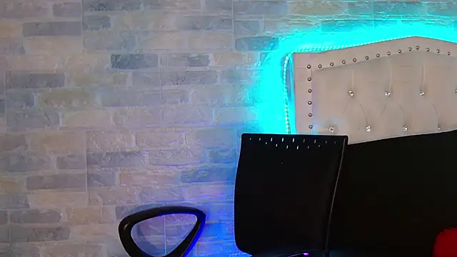 oliviarichard  online show from 11.22.25