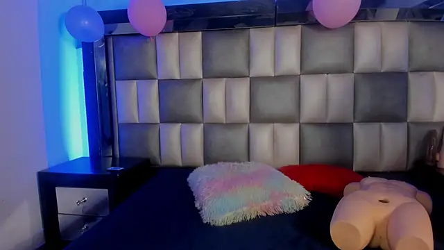 abbiecollins js online show from 11.24.25