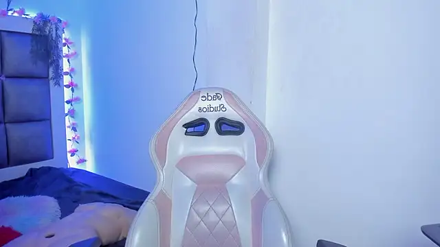 abbiecollins js online show from 03.31.26