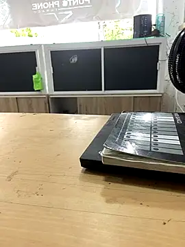 Snapshot of Karol_sexy23 chatting on 10.16.25 Karol sexy23 online show from 10.16.25