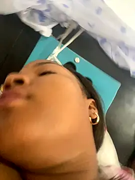 Snapshot of Karol_sexy23 chatting on 11.03.25 Karol sexy23 online show from 11.03.25