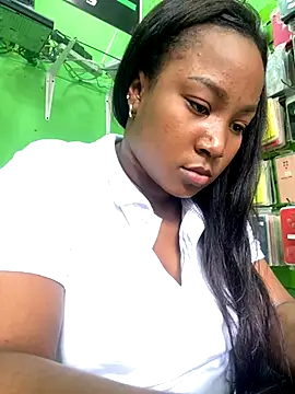 Snapshot of Karol_sexy23 chatting on 11.18.25 Karol sexy23 online show from 11.18.25