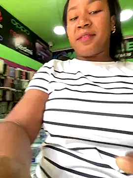 Snapshot of Karol_sexy23 chatting on 11.21.25 Karol sexy23 online show from 11.21.25