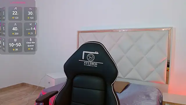 NANAKY TAY online show from 10.11.25