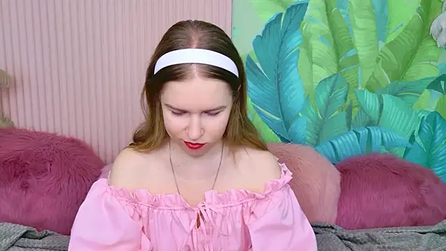 Snapshot of Alida_Brice chatting on 02.14.26 Alida Brice online show from 02.14.26