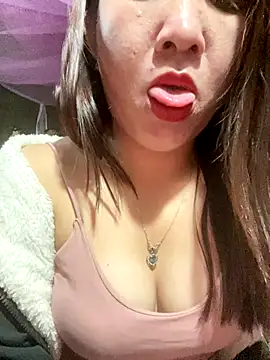 Luna-ass online show from 11.24.25