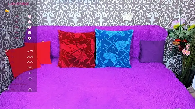 JessieSummers18 online show from 09.30.25