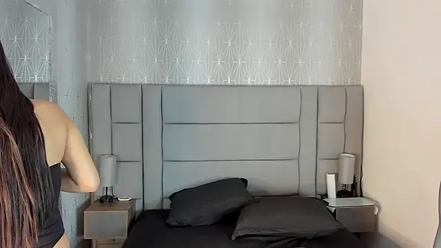 Kendall Evanss online show from 12.04.25