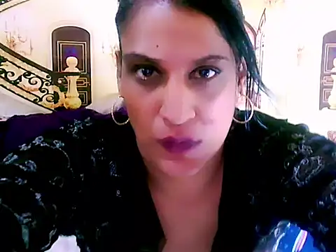 Snapshot of IndianSexcSmyle chatting on 09.27.25 IndianSexcSmyle online show from 09.27.25