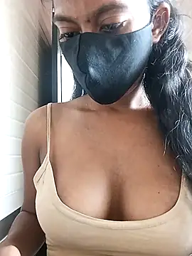 Snapshot of Tanya_mms chatting on 11.25.25 Tanya mms online show from 11.25.25