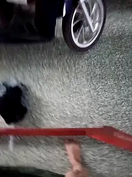 Snapshot of tailua05 chatting on 04.12.26 tailua05 online show from 04.12.26