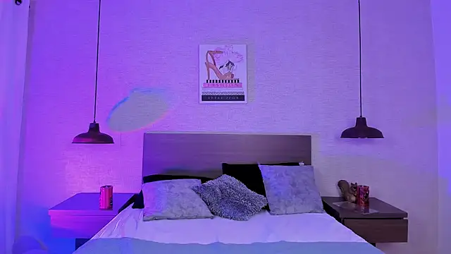 cloehill  online show from 11.11.25