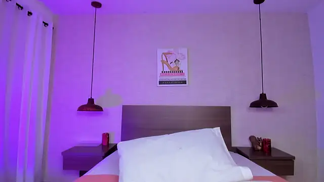 cloehill  online show from 12.14.25