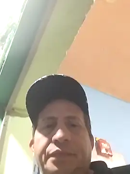 Snapshot of gabo_pajaso chatting on 09.25.25 gabo pajaso online show from 09.25.25