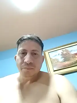 Snapshot of gabo_pajaso chatting on 10.01.25 gabo pajaso online show from 10.01.25