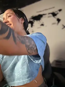 Isabella-Teen online show from 05.17.26
