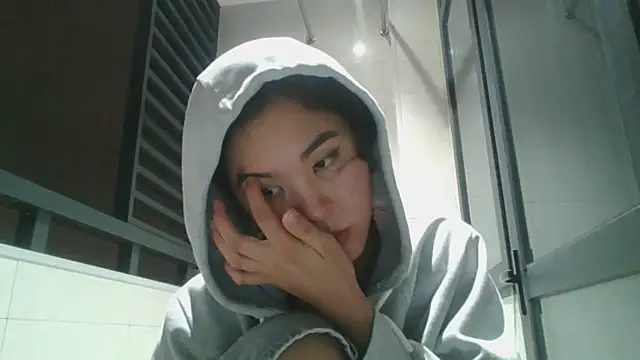 Snapshot of JennyCarpenter chatting on 10.18.25 JennyCarpenter online show from 10.18.25