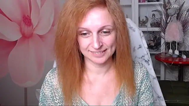 Snapshot of Venus_love1 chatting on 01.28.25 Venus love1 online show from 01.28.25