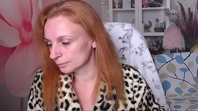 Snapshot of Venus_love1 chatting on 10.16.25 Venus love1 online show from 10.16.25