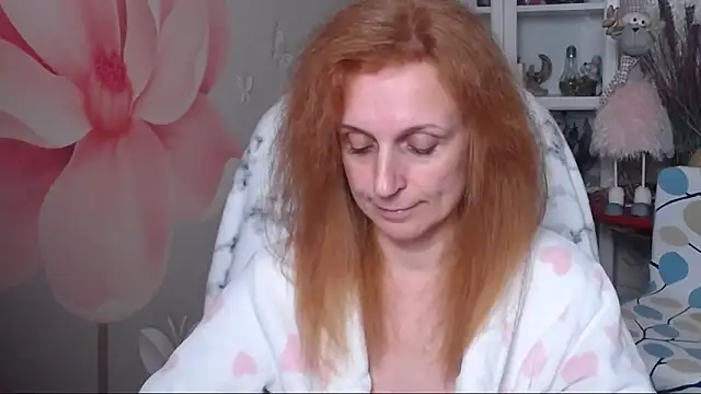 Snapshot of Venus_love1 chatting on 11.19.25 Venus love1 online show from 11.19.25