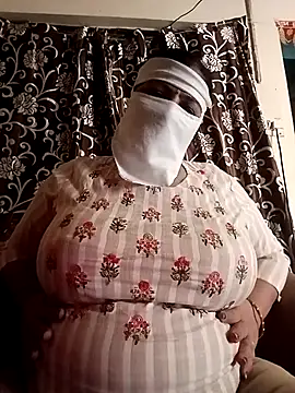 Love-890 online show from 11.02.25