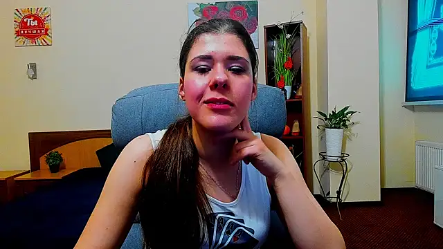 Joannia online show from 10.24.25