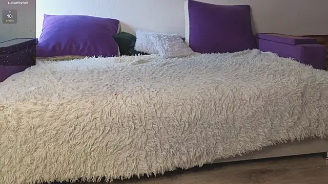 Gentle Ariel online show from 04.06.26