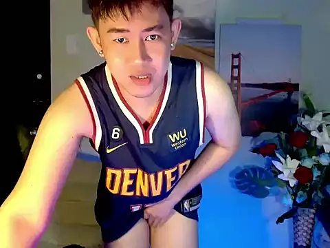 Snapshot of NaughtyGlow97 chatting on 10.07.25 NaughtyGlow97 online show from 10.07.25