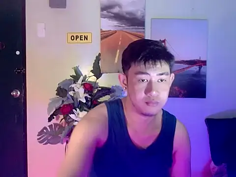 Snapshot of NaughtyGlow97 chatting on 10.26.25 NaughtyGlow97 online show from 10.26.25