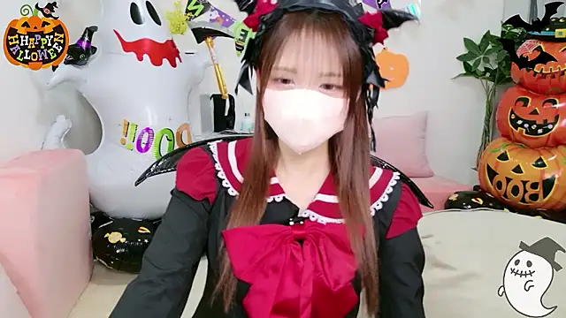 Yurika ch online show from 10.30.25