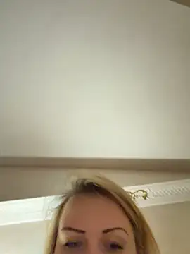 Piccolamonella29 online show from 11.09.25