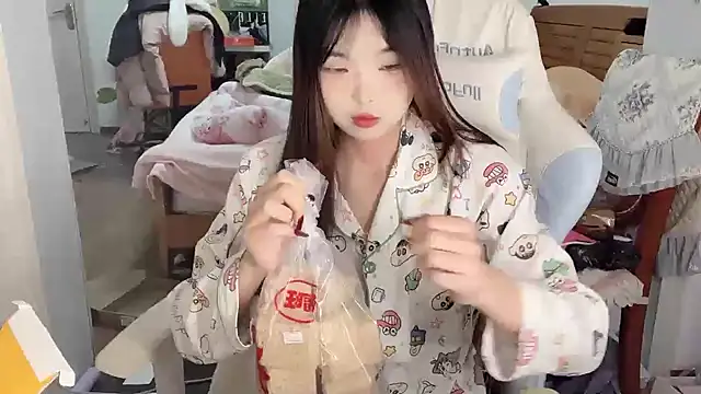 Akong11 online show from 12.23.25