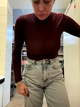 ainaht online show from 12.23.25