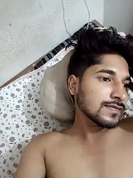 Snapshot of abhishekk_desiboy99 chatting on 09.17.25 abhishekk desiboy99 online show from 09.17.25