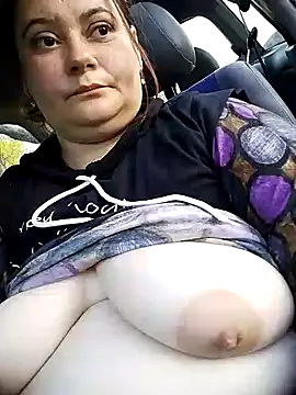 Snapshot of Flacara100 chatting on 10.22.25 Flacara100 online show from 10.22.25