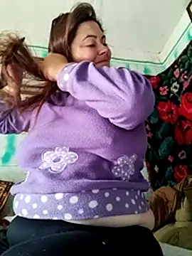 Snapshot of Flacara100 chatting on 10.30.25 Flacara100 online show from 10.30.25