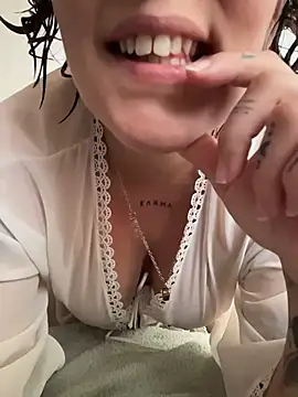 Snapshot of anonyme_hot47 chatting on 05.19.26 anonyme hot47 online show from 05.19.26